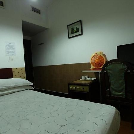 Bin Mao Hotel- Далиен Екстериор снимка