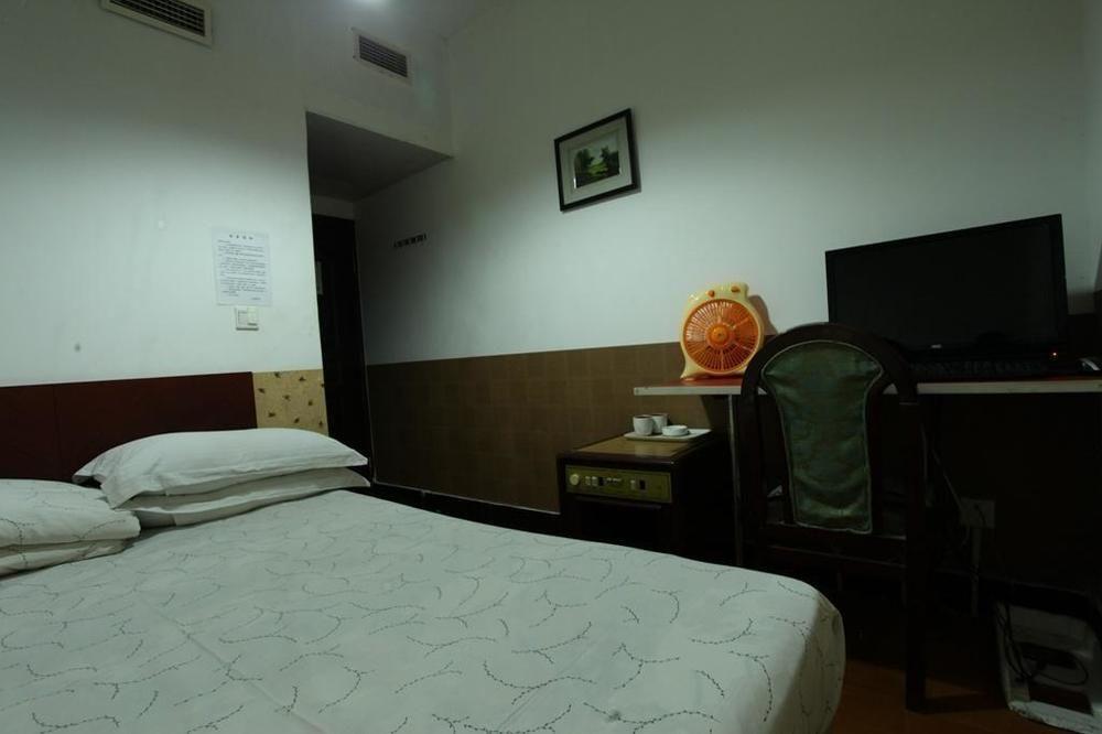 Bin Mao Hotel- Далиен Екстериор снимка
